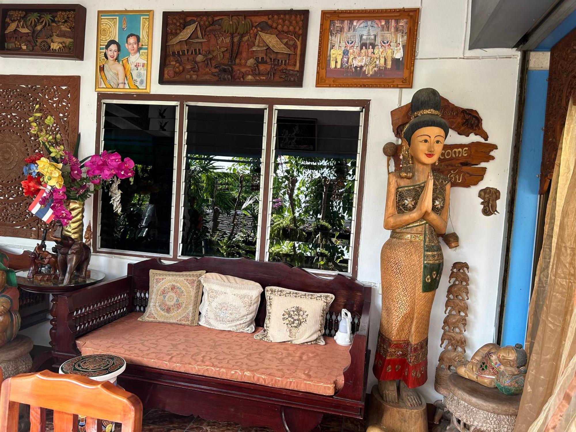 A Pousada Saithong House Chiang Mai Exterior foto